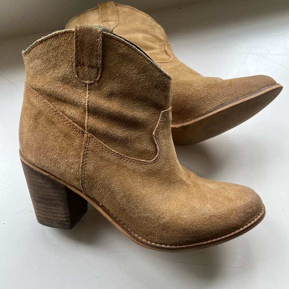 Ladies western ankle Boot - Picture 3 of 5